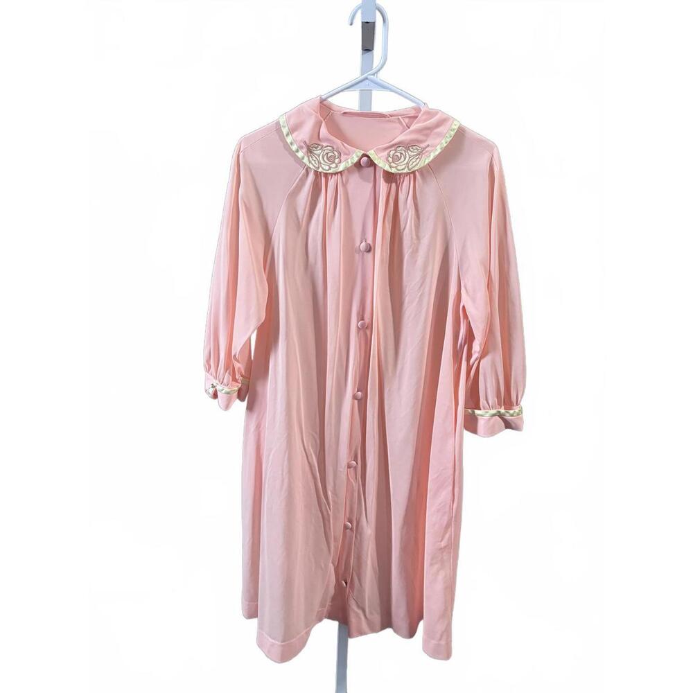 Vintage Peach Nightgown with Embroidered Rose Collar
